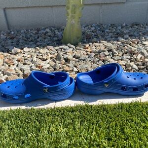 Kids Blue Size 4 Crocs Clogs